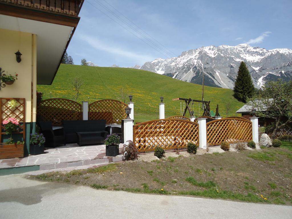 Pension-Greimelbacherhof Ramsau am Dachstein Exterior photo